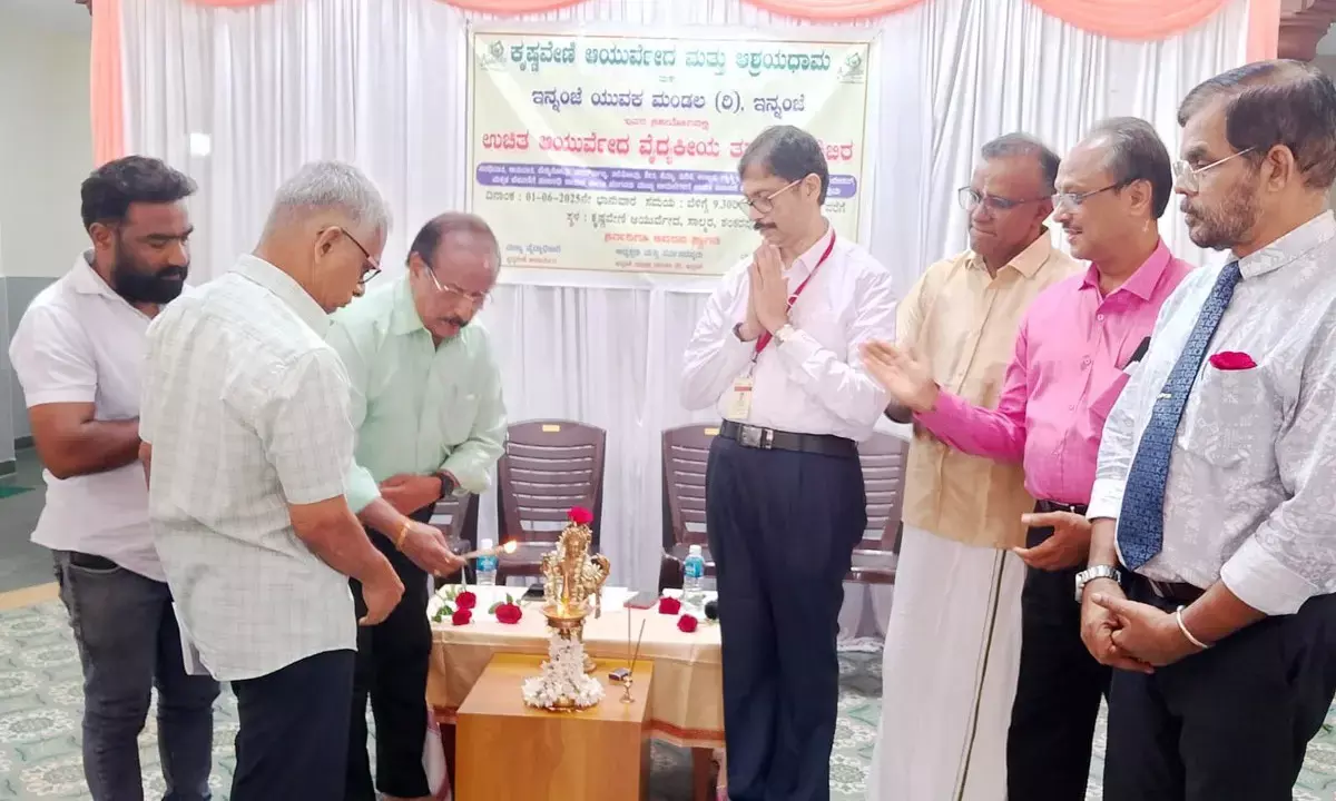 ನಿರೋಗಿಗಳಾಗಿ ಬಾಳಲು ಆಯುರ್ವೇದ ಚಿಕಿತ್ಸೆ ಪರಿಣಾಮಕಾರಿ: ಡಾ.ನಾರಾಯಣ ಅಂಚನ್