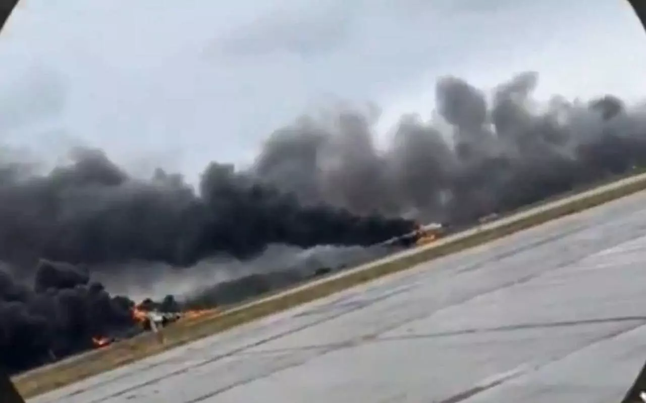 ರಷ್ಯಾದ ಒಳಪ್ರದೇಶಗಳ 5 ವಾಯುನೆಲೆಗಳ ಮೇಲೆ ಉಕ್ರೇನ್ ಡ್ರೋನ್ ದಾಳಿ; 40 ವಿಮಾನಗಳಿಗೆ ಹಾನಿ