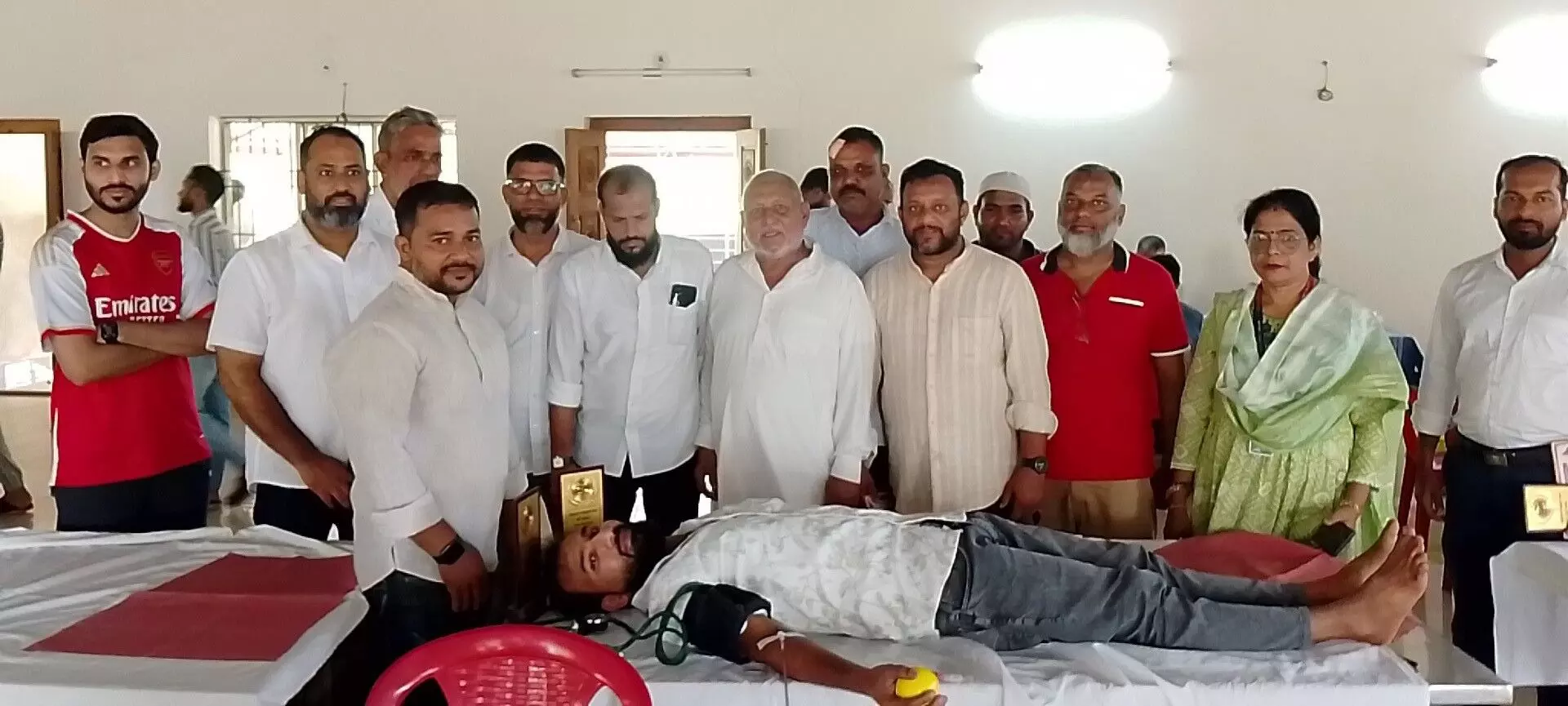 ಎಸ್ಡಿಪಿಐಯಿಂದ ಸಾರ್ವಜನಿಕ ರಕ್ತದಾನ ಶಿಬಿರ ಎಸ್ಡಿಪಿಐಯಿಂದ ಸಾರ್ವಜನಿಕ ರಕ್ತದಾನ ಶಿಬಿರ