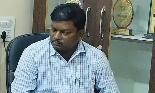 ಕಲಬುರಗಿ | ಲಂಚ ಪಡೆಯುತ್ತಿದ್ದ ವೇಳೆ ಲೋಕಾಯುಕ್ತ ಬಲೆಗೆ ಬಿದ್ದ ಜೆಸ್ಕಾಂ ಇಂಜಿನಿಯರ್