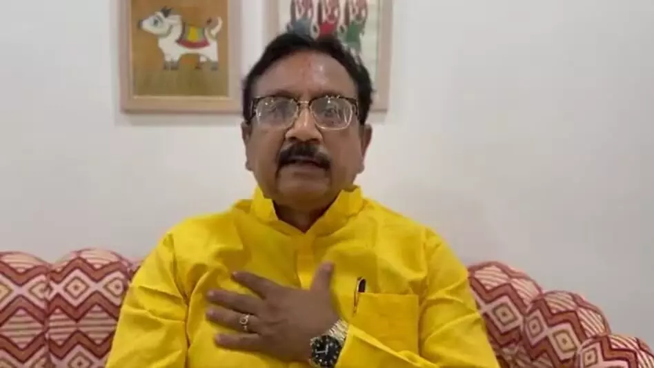 ಅತ್ಯಾಚಾರ ಸಂತ್ರಸ್ತೆಯ ಕುಟುಂಬಸ್ಥರ ಜೊತೆಗಿನ ಫೋಟೋ ವೈರಲ್ : ಮತ್ತೆ ಟೀಕೆಗೆ ಗುರಿಯಾದ ಬಿಜೆಪಿ ಸಚಿವ ವಿಜಯ್ ಶಾ