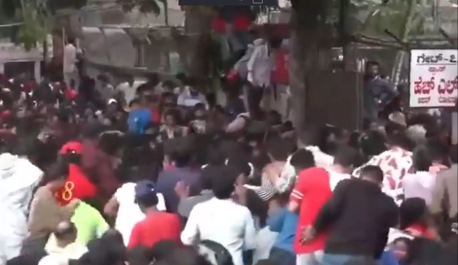 ಆರ್‌ಸಿಬಿ ಗೆಲುವಿನ ಸಂಭ್ರಮಾಚರಣೆ ವೇಳೆ ಕಾಲ್ತುಳಿತ: ಮೃತರ ಸಂಖ್ಯೆ 7ಕ್ಕೆ ಏರಿಕೆ