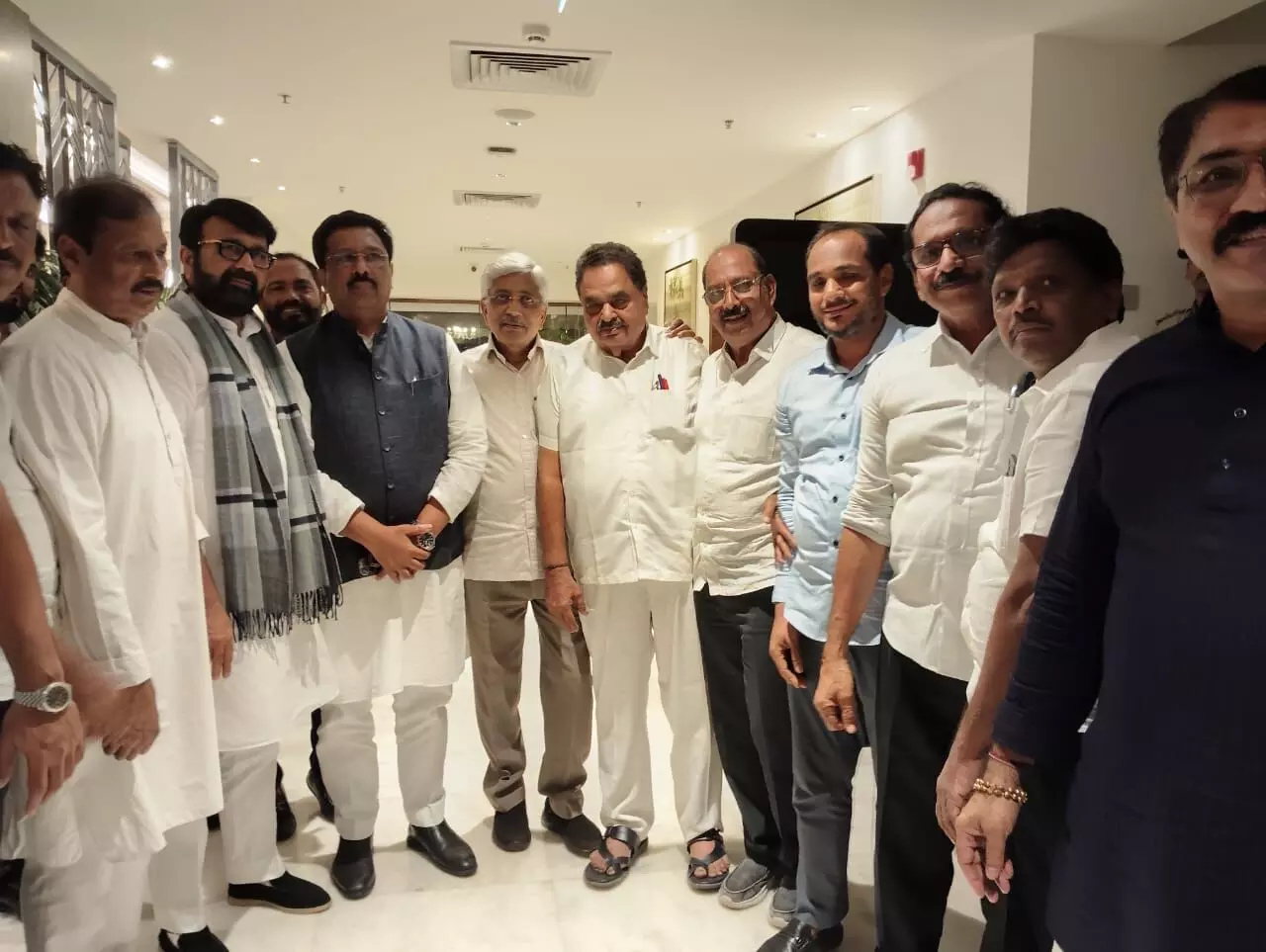 ಅಹಿತಕರ ಘಟನೆ ಬಗ್ಗೆ ಅವಲೋಕನ: ದ.ಕ.ಜಿಲ್ಲೆಗೆ ಕೆಪಿಸಿಸಿ ನಿಯೋಗ ಭೇಟಿ ಅಹಿತಕರ ಘಟನೆ ಬಗ್ಗೆ ಅವಲೋಕನ: ದ.ಕ.ಜಿಲ್ಲೆಗೆ ಕೆಪಿಸಿಸಿ ನಿಯೋಗ ಭೇಟಿ