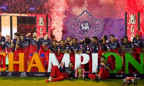 ʼಈ ಸಲ ಕಪ್‌ ನಮ್ದುʼ - 18 ವರ್ಷಗಳ ಬಳಿಕ RCB ಚಾಂಪಿಯನ್; ಚಿತ್ರಗಳಲ್ಲಿ ನೋಡಿ...
