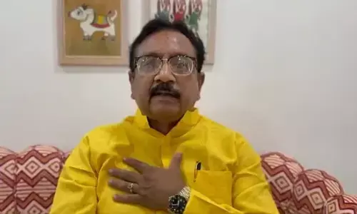 ಅತ್ಯಾಚಾರ ಸಂತ್ರಸ್ತೆಯ ಕುಟುಂಬಸ್ಥರ ಜೊತೆಗಿನ ಫೋಟೋ ವೈರಲ್ : ಮತ್ತೆ ಟೀಕೆಗೆ ಗುರಿಯಾದ ಬಿಜೆಪಿ ಸಚಿವ ವಿಜಯ್ ಶಾ