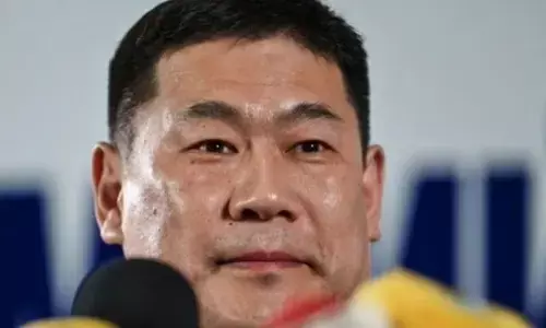 ಪುತ್ರನ ವಿದೇಶ ಪ್ರವಾಸದ ಫೋಟೋಗಳು ವೈರಲ್ ಬೆನ್ನಲ್ಲೇ ವ್ಯಾಪಕ ಪ್ರತಿಭಟನೆ: ಮಂಗೋಲಿಯಾ ಪ್ರಧಾನಿ ಒಯುನ್ ಎರ್ಡೆನೆ ರಾಜೀನಾಮೆ