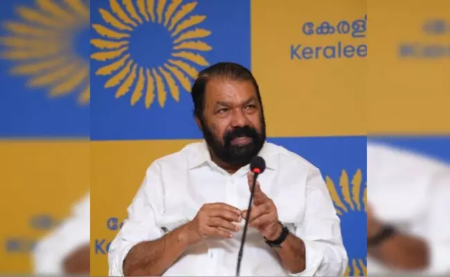 ಲಕ್ಷದ್ವೀಪ ಶಾಲೆಗಳಲ್ಲಿ ಅರೆಬಿಕ್ ಮತ್ತು ಮಹಲ್ ಭಾಷೆಗಳನ್ನು ಕೈಬಿಡುವ ಕ್ರಮ ತೀವ್ರ ಆತಂಕಕಾರಿ: ಕೇರಳ ಸಚಿವ