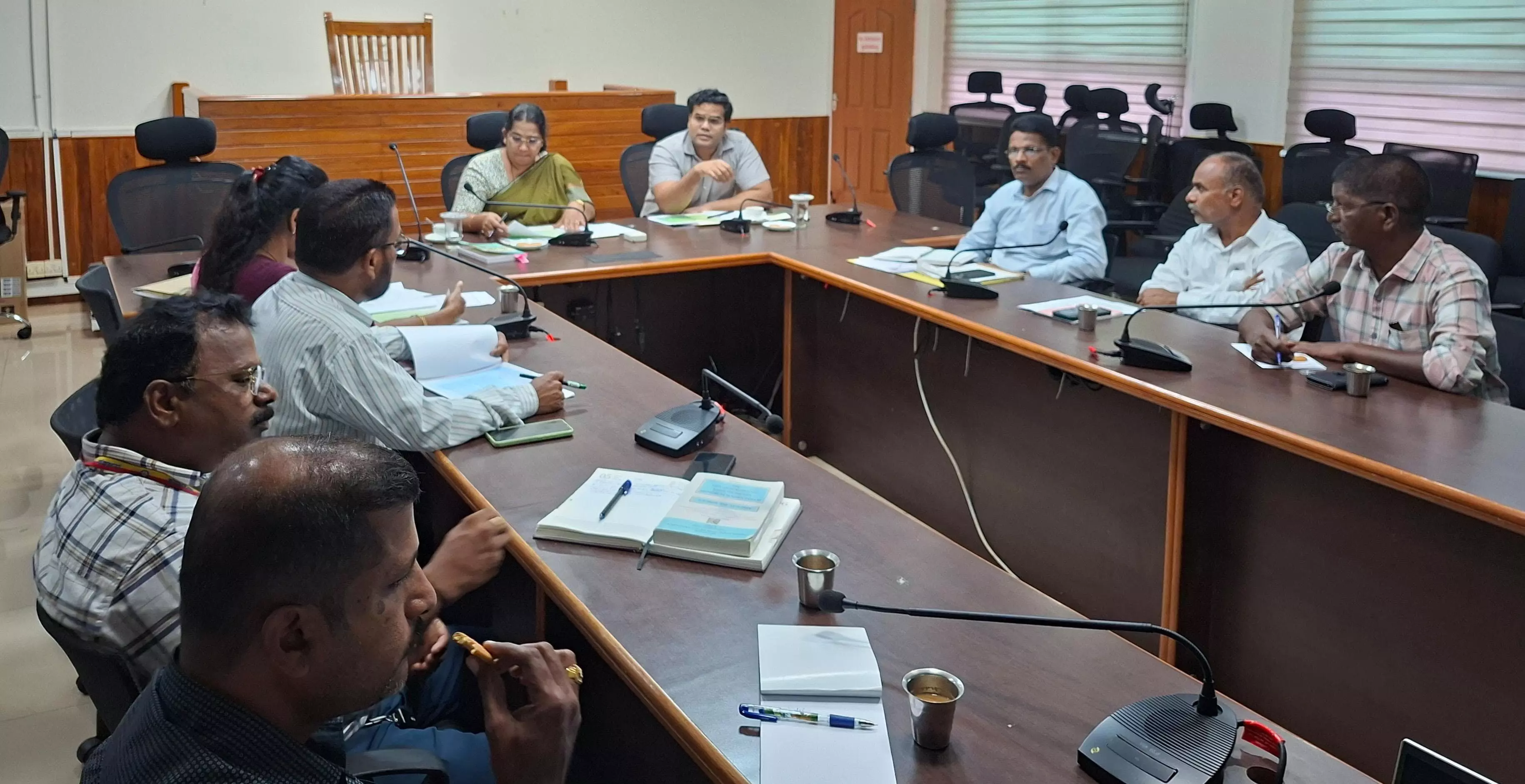 ಉಡುಪಿ ಜಿಲ್ಲೆಯ 5 ಸಂಸ್ಥೆಗಳಲ್ಲಿ ಕಿಶೋರ ಕಾರ್ಮಿಕರು ಪತ್ತೆ: ಪ್ರಕರಣ ದಾಖಲು ಉಡುಪಿ ಜಿಲ್ಲೆಯ 5 ಸಂಸ್ಥೆಗಳಲ್ಲಿ ಕಿಶೋರ ಕಾರ್ಮಿಕರು ಪತ್ತೆ: ಪ್ರಕರಣ ದಾಖಲು