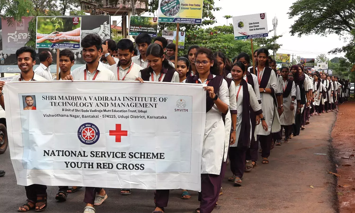 ವಿಶ್ವ ಪರಿಸರ ದಿನಾಚರಣೆ: ಬಂಟಕಲ್ಲು ವಿದ್ಯಾರ್ಥಿಗಳಿಂದ ಜಾಥ