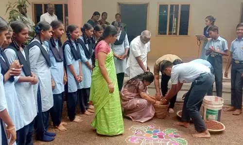 ಬೀದರ್ | ಪ್ರತಿಯೊಬ್ಬರು ಒಂದು ಗಿಡ ನೆಡುವ ಪ್ರತಿಜ್ಞೆ ಮಾಡಬೇಕು : ಸೇವಂತಿ ಆರ್ಯ