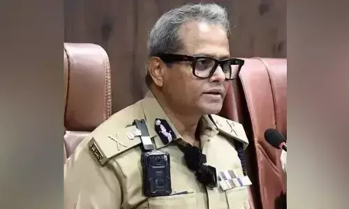 ಚಿನ್ನಸ್ವಾಮಿ ಕ್ರೀಡಾಂಗಣ ಬಳಿ ಕಾಲ್ತುಳಿತ ದುರಂತ | ಬೆಂಗಳೂರು ನಗರ ಪೊಲೀಸ್ ಕಮೀಷನರ್‌ ಸೇರಿದಂತೆ ಹಲವು ಅಧಿಕಾರಿಗಳು ಅಮಾನತು