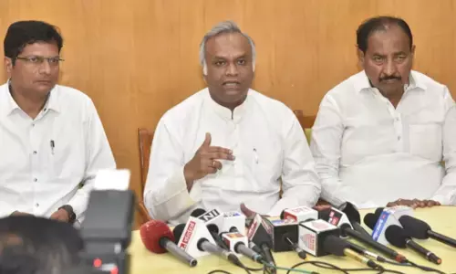 ಕಾಲ್ತುಳಿತ ಪ್ರಕರಣ | ಸರಕಾರ ತನ್ನ ಜವಾಬ್ದಾರಿಯಿಂದ ಹಿಂದೆ ಸರಿದಿಲ್ಲ : ಪ್ರಿಯಾಂಕ್‌ ಖರ್ಗೆ