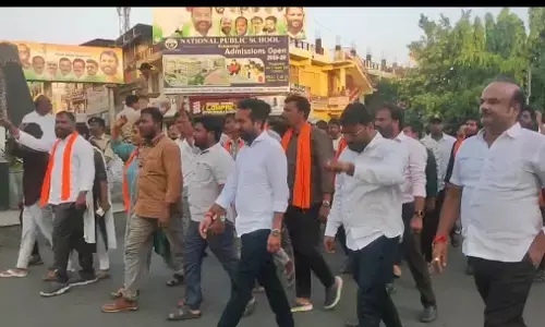 ಕಲಬುರಗಿ | ಮುಸ್ಲಿಂ ಬಡಾವಣೆಗಳಿಗೆ ನುಗ್ಗಲು ಯತ್ನಿಸಿದ ಬಿಜೆಪಿ ನಗರಾಧ್ಯಕ್ಷ ಚಂದು ಪಾಟೀಲ್, ಬಜರಂಗದಳದ ಕಾರ್ಯಕರ್ತರು ಪೊಲೀಸರ ವಶಕ್ಕೆ