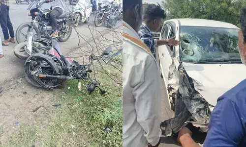 ಕಲಬುರಗಿ | ಕಾರಿಗೆ ಬೈಕ್ ಢಿಕ್ಕಿ : ಸವಾರ ಸ್ಥಳದಲ್ಲೇ ಮೃತ್ಯು