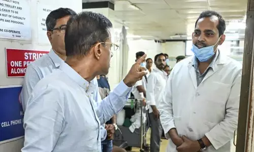 ಆರೋಗ್ಯ ಸಚಿವರು ಗದರಿಸಿ ಅಮಾನತುಗೊಳಿಸಿದ ವೀಡಿಯೊ ವೈರಲ್ ಬೆನ್ನಲ್ಲೇ ವೈದ್ಯಾಧಿಕಾರಿಯನ್ನು ಮತ್ತೆ ನೇಮಿಸಿಕೊಂಡ ಗೋವಾ ಸಿಎಂ; ಏನಿದು ಪ್ರಕರಣ?