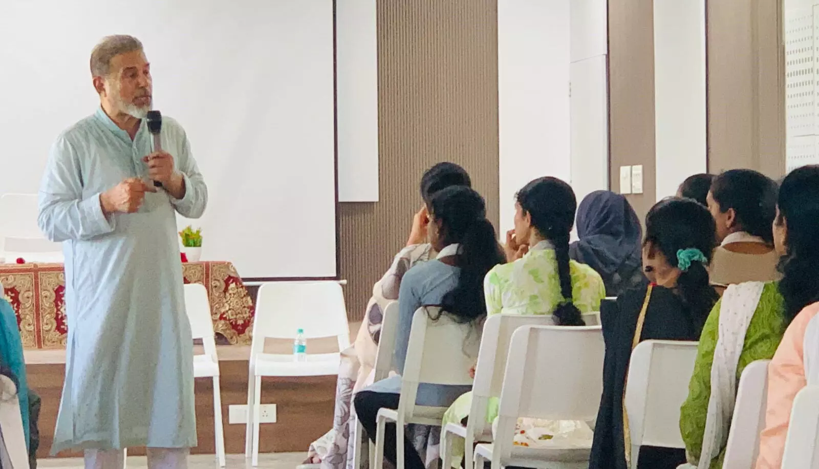 ಆದರ್ಶ ಸಮಾಜ ಕಟ್ಟುವುದು ಶಿಕ್ಷಕರ ಜವಾಬ್ದಾರಿ: ಸಯ್ಯದ್ ಬ್ಯಾರಿ