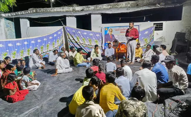 ಮಾನ್ವಿ | ಅವಕಾಶ ವಂಚಿತ ಸಮುದಾಯಗಳಿಗೆ ನ್ಯಾಯ ನೀಡುವ ಅಸ್ತ್ರವೇ ಅಂಬೇಡ್ಕರ್: ಉಮರ್ ದೇವರಮನಿ ಮಾನವಿ