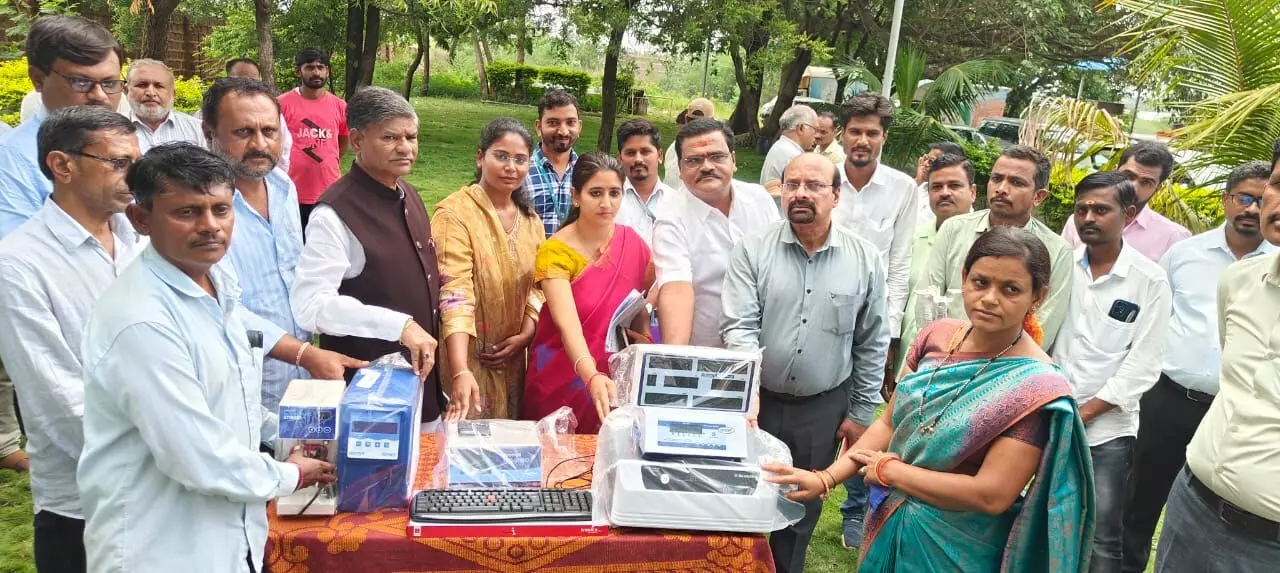 ಹಾಲು ಉತ್ಪಾದಕರ ಸಹಕಾರ ಸಂಘಗಳು ಆರ್ಥಿಕವಾಗಿ ಬಲವರ್ಧನೆಗೊಳ್ಳಬೇಕು : ಜಿಲ್ಲಾಧಿಕಾರಿ ಶಿಲ್ಪಾ ಶರ್ಮಾ ಹಾಲು ಉತ್ಪಾದಕರ ಸಹಕಾರ ಸಂಘಗಳು ಆರ್ಥಿಕವಾಗಿ ಬಲವರ್ಧನೆಗೊಳ್ಳಬೇಕು : ಜಿಲ್ಲಾಧಿಕಾರಿ ಶಿಲ್ಪಾ ಶರ್ಮಾ