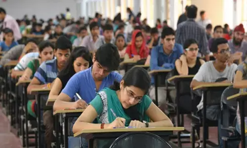 ನೀಟ್ ಪ್ರಶ್ನೆಪತ್ರಿಕೆಯಲ್ಲಿ ತಪ್ಪು: ವಿದ್ಯಾರ್ಥಿಗಳಿಂದ ಕಳವಳ