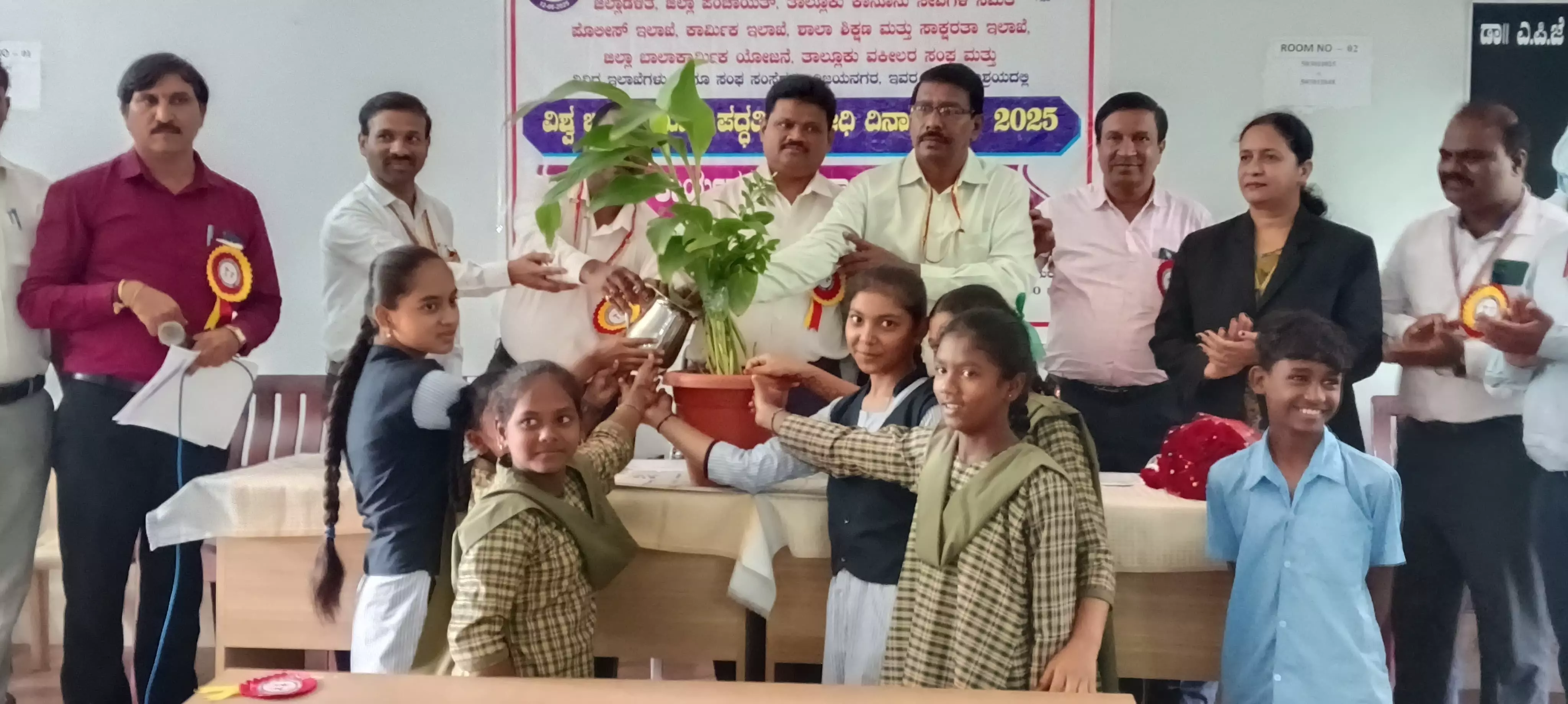 ವಿಜಯನಗರ | ವಿಶ್ವ ಬಾಲಕಾರ್ಮಿಕ ಪದ್ದತಿ ವಿರೋಧಿ ದಿನಾಚರಣೆ ವಿಜಯನಗರ | ವಿಶ್ವ ಬಾಲಕಾರ್ಮಿಕ ಪದ್ದತಿ ವಿರೋಧಿ ದಿನಾಚರಣೆ