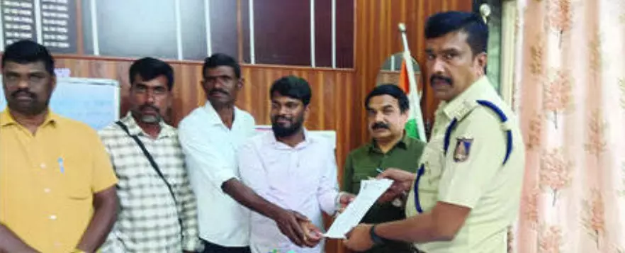 ಹಾಸನ | ಪತ್ರಕರ್ತನಿಗೆ ಇನ್‌ಸ್ಪೆಕ್ಟರ್‌ನಿಂದ ಬೆದರಿಕೆ ಆರೋಪ; ವಿವಿಧ ಸಂಘಟನೆ, ನಾಯಕರಿಂದ ಖಂಡನೆ