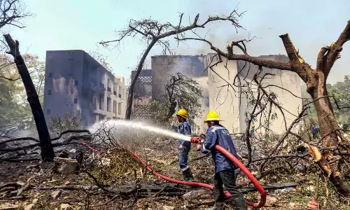 ಗುಜರಾತ್‌: ವಿಮಾನ ಪತನಕ್ಕೂ ಮೊದಲು ಎಟಿಸಿಗೆ ತುರ್ತು ಕರೆ ಮಾಡಿದ್ದ ಪೈಲಟ್!