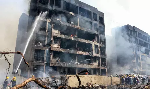 ಗುಜರಾತ್‌ | ಹಾಸ್ಟೆಲ್‌ಗೆ ಅಪ್ಪಳಿಸಿದ ಏರ್ ಇಂಡಿಯಾ ವಿಮಾನ: ಐವರು ವೈದ್ಯಕೀಯ ವಿದ್ಯಾರ್ಥಿಗಳು ಮೃತ್ಯು