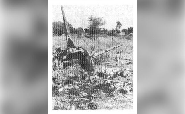 ಅಹ್ಮದಾಬಾದ್‌ನಲ್ಲಿ 1988ರಲ್ಲೂ ಸಂಭವಿಸಿತ್ತು ವಿಮಾನ ದುರಂತ : 37 ವರ್ಷಗಳ ಬಳಿಕ ಮರುಕಳಿಸಿದ ಘಟನೆ