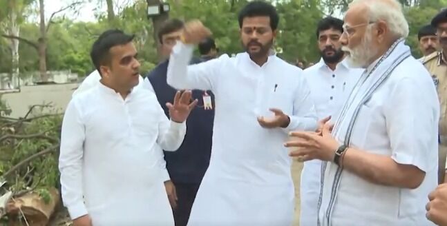 ಏರ್ ಇಂಡಿಯಾ ವಿಮಾನ ದುರಂತ | ಮೃತರ ಸಂಖ್ಯೆ 265ಕ್ಕೆ ಏರಿಕೆ, ಅಹ್ಮದಾಬಾದ್‌ನಲ್ಲಿ ಅಧಿಕಾರಿಗಳ ಜೊತೆ ಮೋದಿ ಸಭೆ