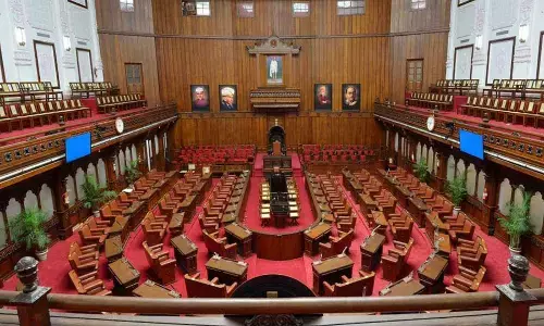 ಸಂಪಾದಕೀಯ | ಮೇಲ್ಮನೆಯ ಘನತೆ ಕೆಳಗಿಳಿಯದಿರಲಿ!