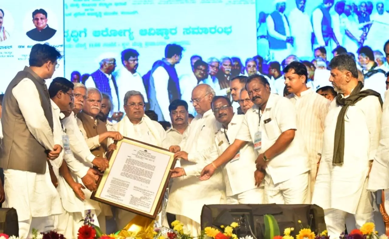 ನಮ್ಮ ಸರಕಾರ ಮೂರು ವರ್ಷದಲ್ಲಿ ಕೆಕೆಆರ್ಡಿಬಿಗೆ 13 ಸಾವಿರ ಕೋಟಿ ರೂ.ನೀಡಿ ದಾಖಲೆ ನಿರ್ಮಿಸಿದೆ : ಸಿಎಂ ಸಿದ್ದರಾಮಯ್ಯ ನಮ್ಮ ಸರಕಾರ ಮೂರು ವರ್ಷದಲ್ಲಿ ಕೆಕೆಆರ್ಡಿಬಿಗೆ 13 ಸಾವಿರ ಕೋಟಿ ರೂ.ನೀಡಿ ದಾಖಲೆ ನಿರ್ಮಿಸಿದೆ : ಸಿಎಂ ಸಿದ್ದರಾಮಯ್ಯ