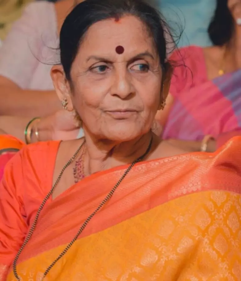 ನೇಣಾಲು ಮೃಣಾಲಿನಿ