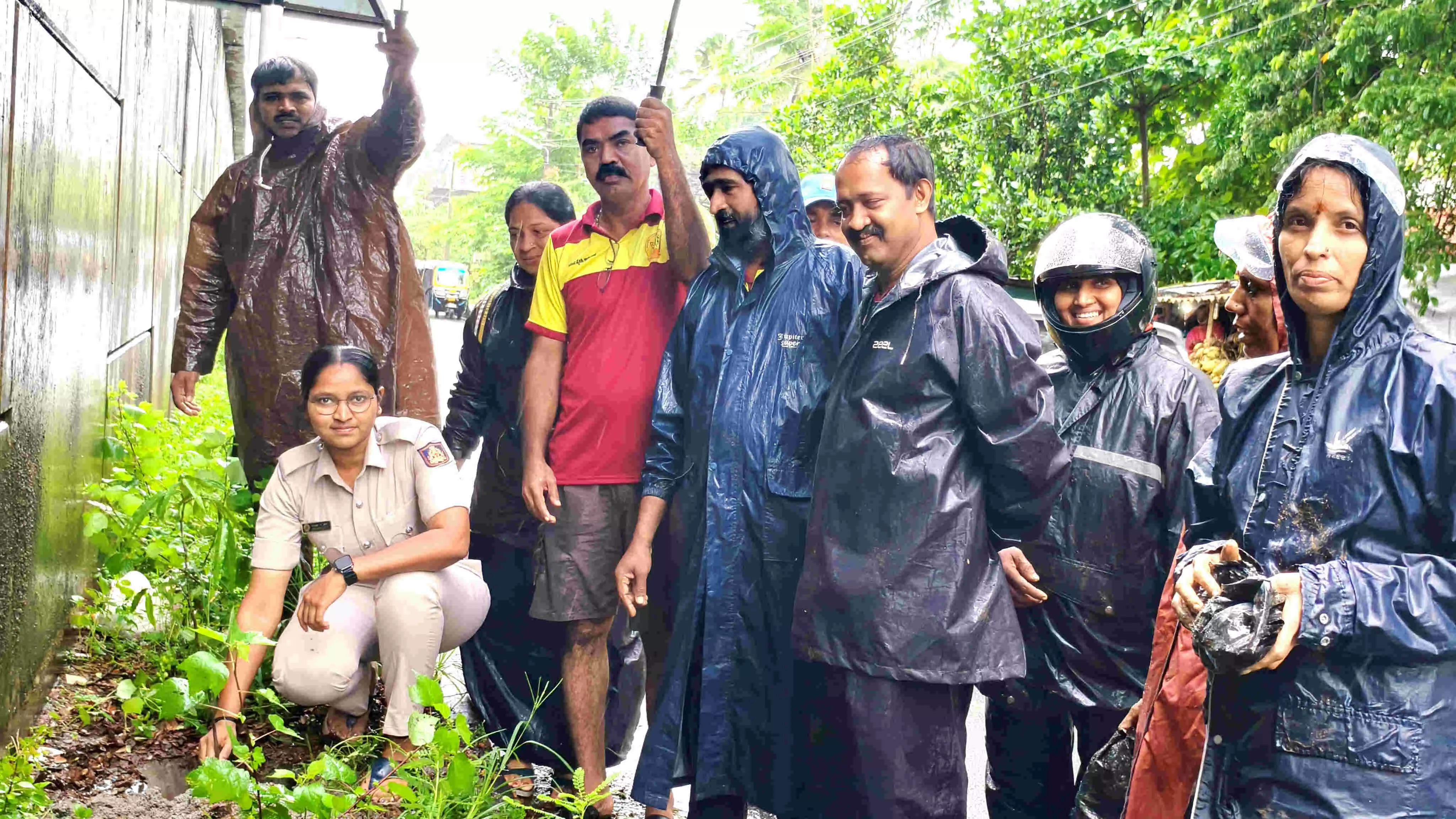 ಕೋಟ: 259ನೇ ರವಿವಾರದ ಪರಿಸರ ಸ್ನೇಹಿ ಹಸಿರು ಜೀವ ಅಭಿಯಾನ ಕೋಟ: 259ನೇ ರವಿವಾರದ ಪರಿಸರ ಸ್ನೇಹಿ ಹಸಿರು ಜೀವ ಅಭಿಯಾನ