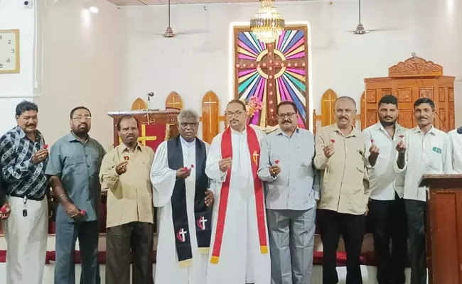 ಯಾದಗಿರಿ | ಮೆಥೋಡಿಸ್ಟ್ ಸೆಂಟ್ರಲ್ ಚರ್ಚ್‌ನಲ್ಲಿ ವಿಶ್ವ ಅಪ್ಪಂದಿರ ದಿನಾಚರಣೆ