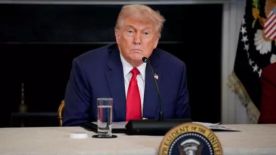 ಇರಾನ್ ನಾಯಕ ಅಯತೊಲ್ಲಾ ಅಲಿ ಖಾಮಿನೈರ ಹತ್ಯೆಗೆ ಇಸ್ರೇಲ್ ಸಂಚು; ಡೊನಾಲ್ಡ್ ಟ್ರಂಪ್ ರಿಂದ ತಡೆ : ವರದಿ