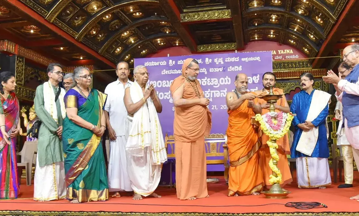 ಜಗತ್ತನ್ನು ಆಕರ್ಷಿಸುವ ಯಕ್ಷಗಾನ ಇಡೀ ವಿಶ್ವದ ಕಲೆ: ಪುತ್ತಿಗೆ ಶ್ರೀ