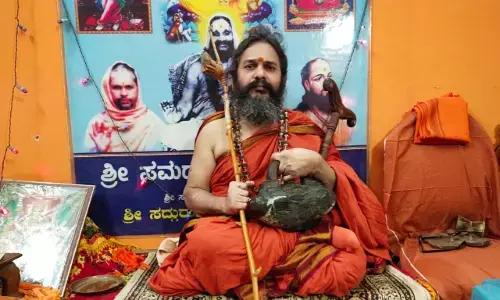 ʼಮುಸ್ಲಿಮ್, ಕ್ರಿಶ್ಚಿಯನ್ ಗುಂಪುಗಳನ್ನು ದಯೆಯಿಲ್ಲದೆ ಕೊಚ್ಚಿ ಹಾಕಿʼ: ವಿವಾದ ಸೃಷ್ಟಿಸಿದ ಆತ್ಮಾನಂದ ಸರಸ್ವತಿ ಸ್ವಾಮೀಜಿ ಹೇಳಿಕೆ