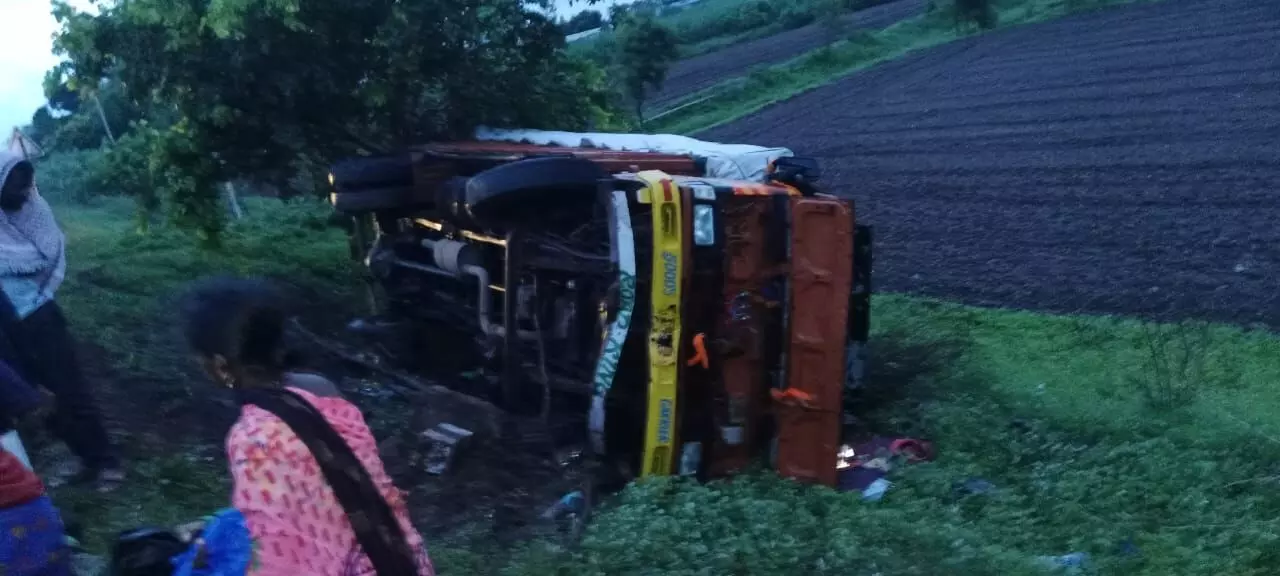 ಬೆಳಗಾವಿ | ಲಾರಿ ಢಿಕ್ಕಿ: ಬೈಕ್ ಸವಾರರಿಬ್ಬರು ಮೃತ್ಯು