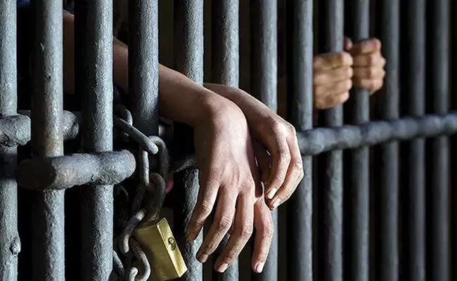 ಅಪರಾಧ ನಿಯಂತ್ರಣಕ್ಕೆ ಧನಾತ್ಮಕ ಹೆಜ್ಜೆ ಮುನ್ನುಡಿಯಾಗಲಿ ಅಪರಾಧ ನಿಯಂತ್ರಣಕ್ಕೆ ಧನಾತ್ಮಕ ಹೆಜ್ಜೆ ಮುನ್ನುಡಿಯಾಗಲಿ