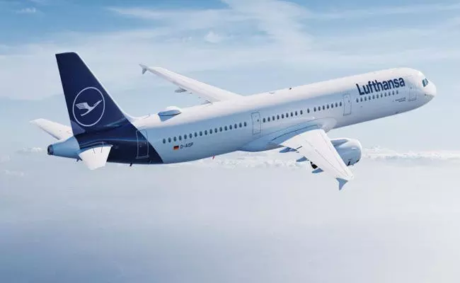 ಲುಫ್ಥಾನ್ಸ ವಿಮಾನಕ್ಕೆ ಬಾಂಬ್‌ ಬೆದರಿಕೆ; ಹೈದರಾಬಾದ್​ನಲ್ಲಿ ಇಳಿಯಬೇಕಿದ್ದ ವಿಮಾನ ಜರ್ಮನಿಗೆ ವಾಪಸ್