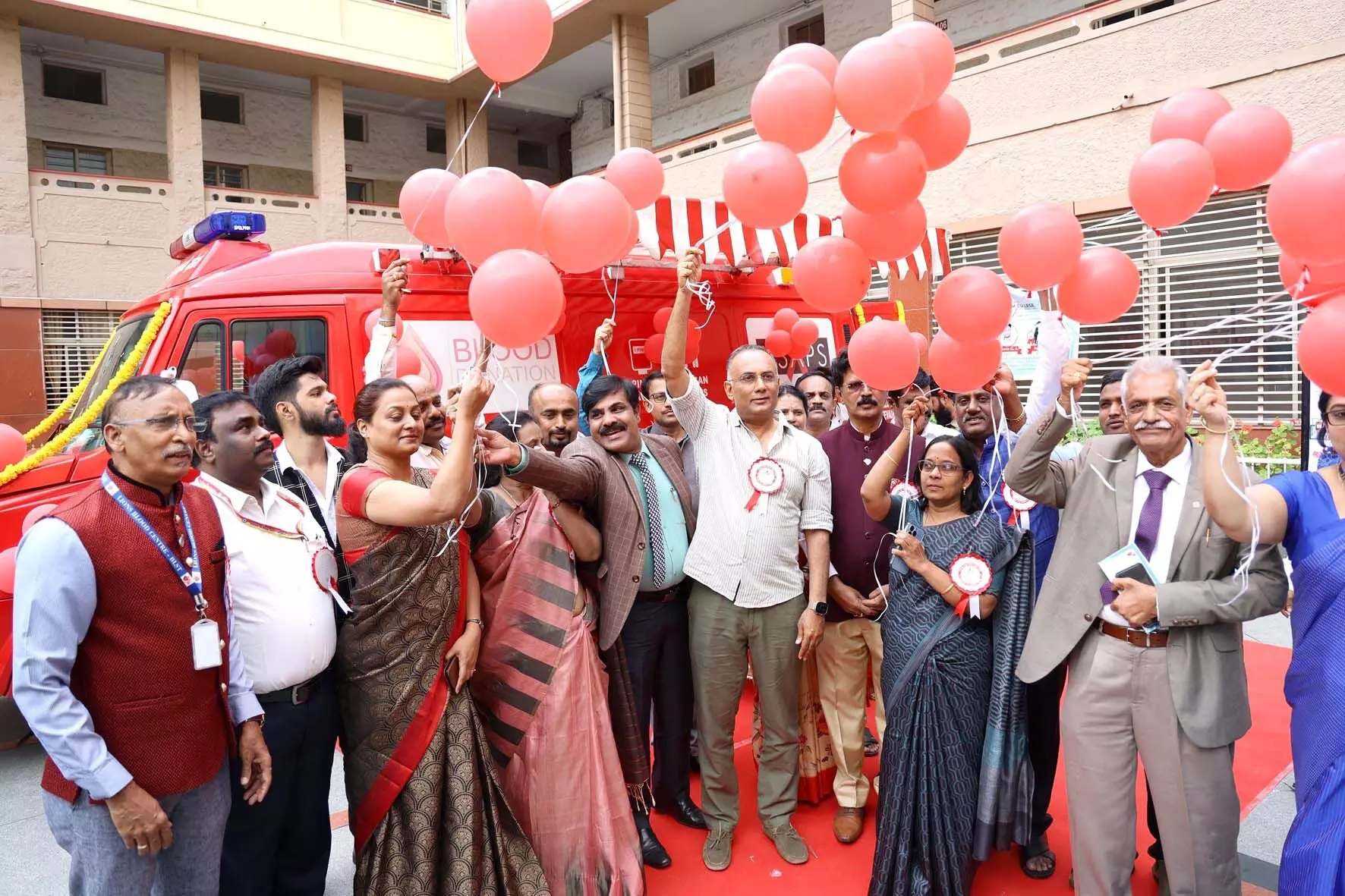 ರಾಜ್ಯದ ನಾಲ್ಕು ರಕ್ತನಿಧಿ ಕೇಂದ್ರಗಳನ್ನು ರೀಜನಲ್ ಸೆಂಟರ್ ಆಫ್ ಎಕ್ಸಲೆನ್ಸ್ ಆಗಿ ಮೇಲ್ದರ್ಜೆಗೇರಿಸಲು ಕ್ರಮ: ಸಚಿವ ದಿನೇಶ್ ಗುಂಡೂರಾವ್