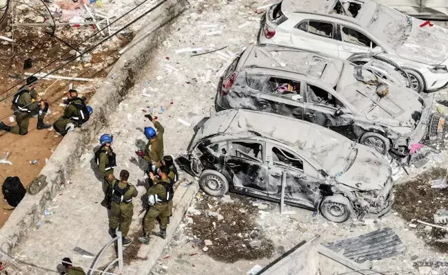 ಇಸ್ರೇಲ್ ಮೇಲೆ ಕ್ಷಿಪಣಿಗಳ ಮಳೆಗರೆದ ಇರಾನ್ | ಕನಿಷ್ಠ 8 ಮಂದಿ ಮೃತ್ಯು; 30 ಮಂದಿಗೆ ಗಾಯ