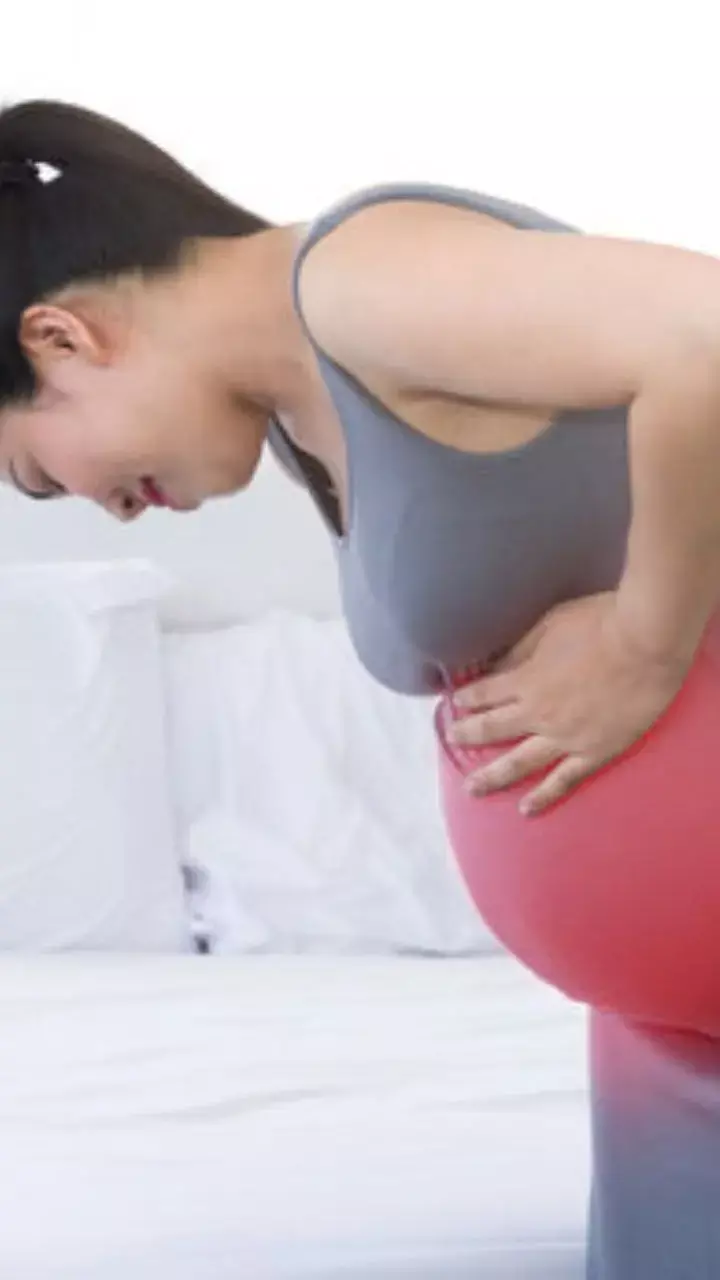 ಆಸ್ಪತ್ರೆಯಲ್ಲಿ ಹೆರಿಗೆ ಮಾಡಿಸಿದ ಕಸ ಗುಡಿಸುವಾಕೆ!