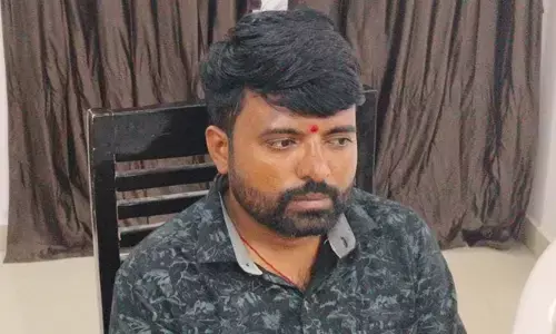 ಕಲಬುರಗಿ | 1 ಲಕ್ಷ ರೂ. ಲಂಚ ಪಡೆಯುತ್ತಿದ್ದ ವೇಳೆ ಲೋಕಾಯುಕ್ತ ಬಲೆಗೆ ಬಿದ್ದ ದ್ವಿತೀಯ ದರ್ಜೆಯ ಸಹಾಯಕ