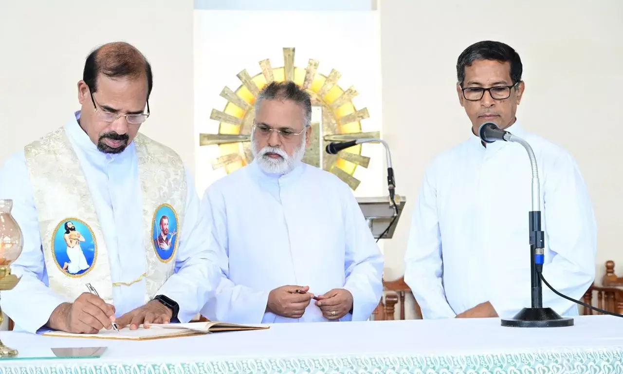 ಎಫ್‌ಎಂಸಿಐನ ನೂತನ ನಿರ್ದೇಶಕರಾಗಿ ರೆ.ಫಾ. ಫೌಸ್ಟಿನ್ ಲುಕಾಸ್ ಲೋಬೋ ಅಧಿಕಾರ ಸ್ವೀಕಾರ