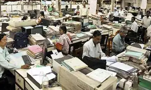 ಖಾಲಿ ಹುದ್ದೆಗಳ ಭರ್ತಿಗೆ ರಾಜ್ಯ ಸರಕಾರದ ಹಿಂದೇಟು ಯಾಕೆ?