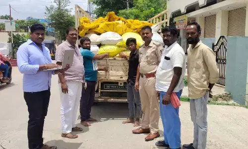 ರಾಯಚೂರು | ಪಡಿತರ ಅಕ್ಕಿ ಅಕ್ರಮ ಸಾಗಣೆ: ಮೂವರ ಬಂಧನ