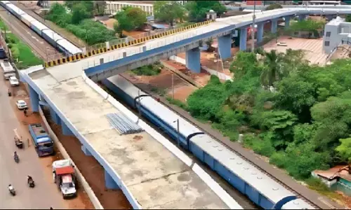 ಭೋಪಾಲ್ | 90 ಡಿಗ್ರಿ ಕೋನದ ಮೇಲ್ಸೇತುವೆ ವಿನ್ಯಾಸದ ವಿರುದ್ಧ ಸಾರ್ವಜನಿಕರ ತೀವ್ರ ಆಕ್ರೋಶ: ಮರು ವಿನ್ಯಾಸಕ್ಕೆ ಮುಂದಾದ ರಾಜ್ಯ ಸರಕಾರ