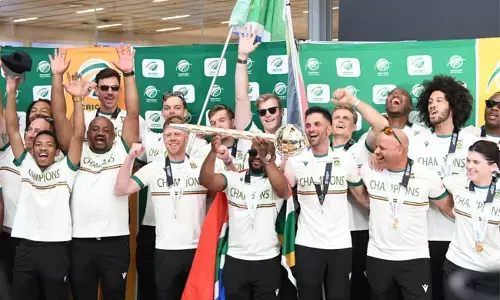 ತಾಯ್ನಾಡಿಗೆ ಮರಳಿದ ಚಾಂಪಿಯನ್ಸ್ ದಕ್ಷಿಣ ಆಫ್ರಿಕಾ, ಸಾವಿರಾರು ಜನರಿಂದ ಭವ್ಯ ಸ್ವಾಗತ