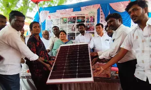 ಸೆಲ್ಕೊ‌ ಸಂಸ್ಥೆಯಿಂದ ವಿಕಲಚೇತನರಿಗೆ ಸೌರಶಕ್ತಿ ಯಂತ್ರೋಪಕರಣಗಳ ವಿತರಣೆ: ಶಾಸಕಿ ಕರಿಯಮ್ಮ ಚಾಲನೆ